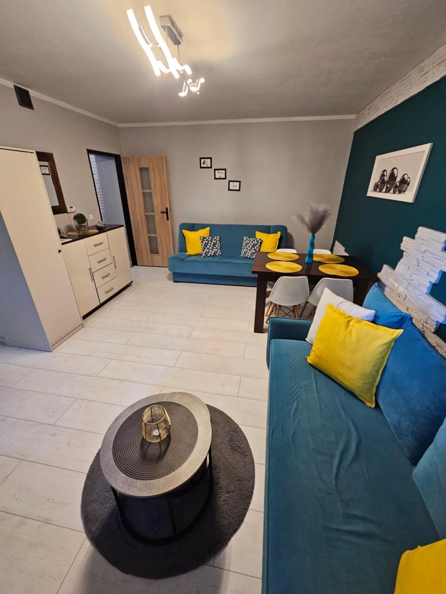 Quiet Basement Apartment بوزنان المظهر الخارجي الصورة