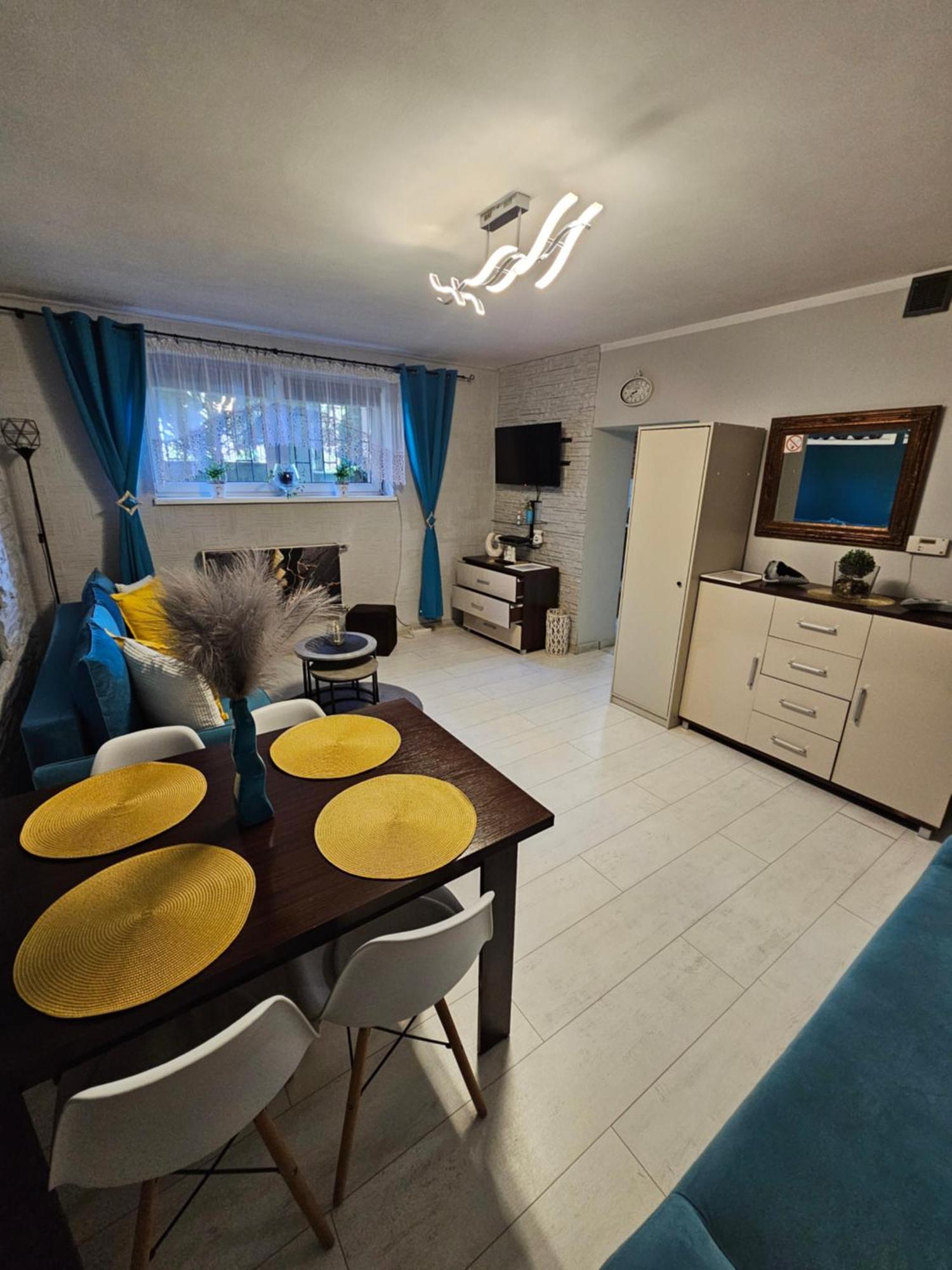 Quiet Basement Apartment بوزنان المظهر الخارجي الصورة